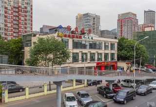 上海哪里有堆垛机多少钱